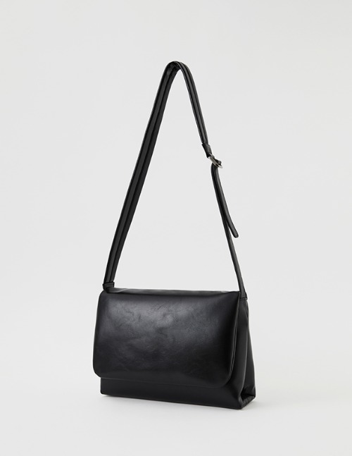 Buffing Leather Fluffy Cross Bag_Black